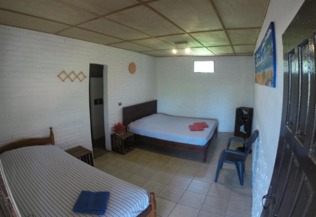 Bananoz Surfhouse Bed and Breakfast Transito Esterno foto